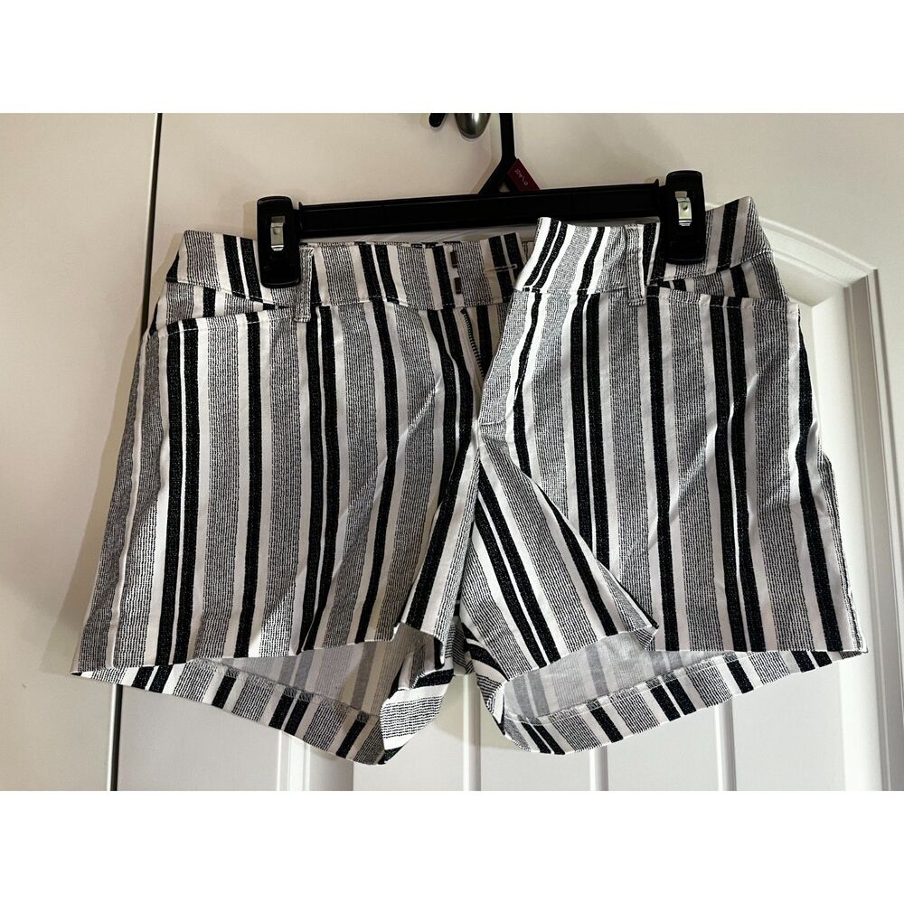 Women's Black White Striped Shorts Size 2 | Old Navy Pixie